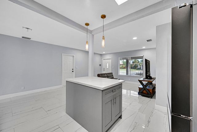 1181 SW 4th Terrace, Pompano Beach, FL 33060