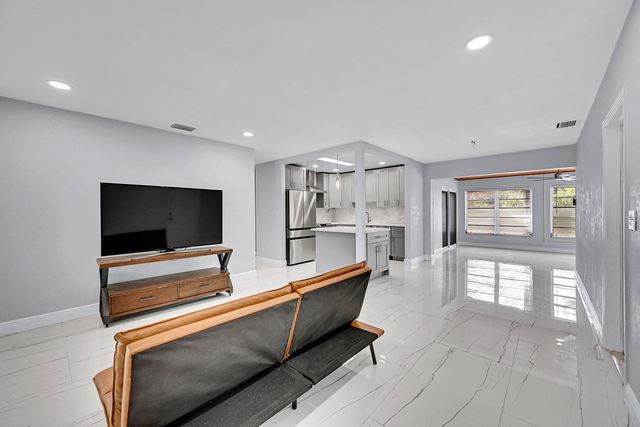 1181 SW 4th Terrace, Pompano Beach, FL 33060