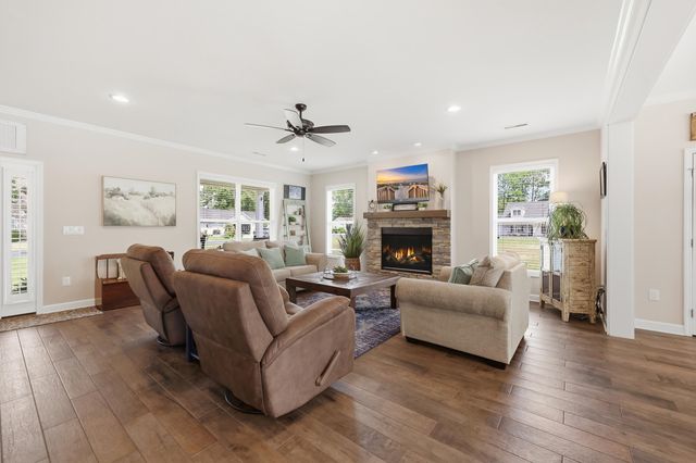 430 Shellbank Dr., Longs, SC 29568
