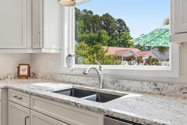 430 Shellbank Dr., Longs, SC 29568