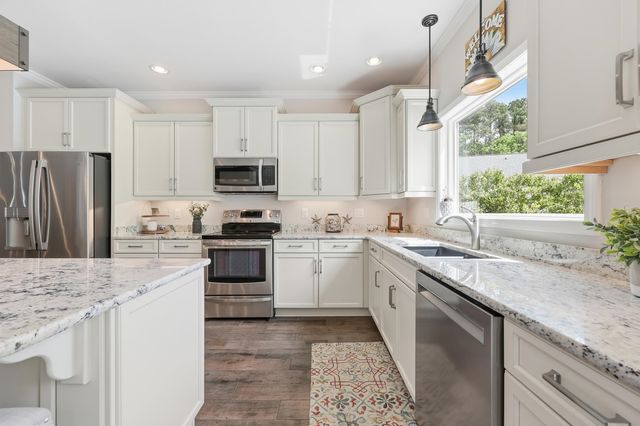 430 Shellbank Dr., Longs, SC 29568