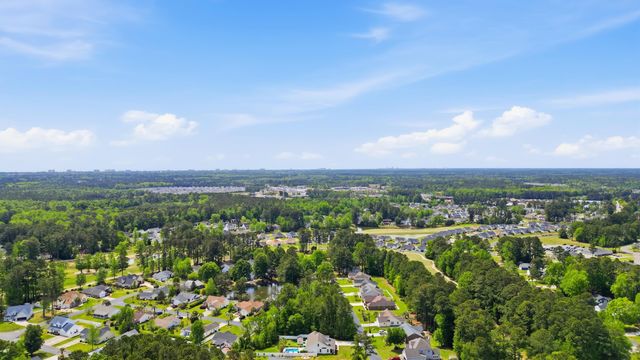 430 Shellbank Dr., Longs, SC 29568