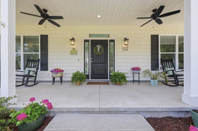 430 Shellbank Dr., Longs, SC 29568