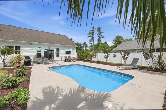 430 Shellbank Dr., Longs, SC 29568