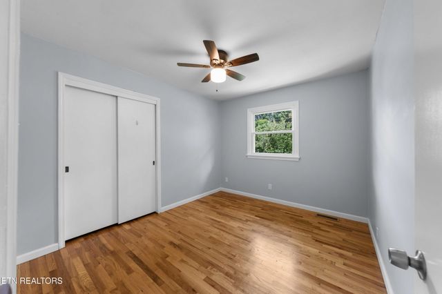 2001 Nandina Drive, Knoxville, TN 37912