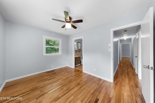 2001 Nandina Drive, Knoxville, TN 37912