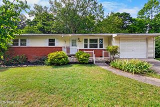 2001 Nandina Drive, Knoxville, TN 37912