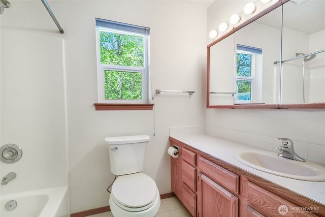 18526 320th Avenue NE, Duvall, WA 98019