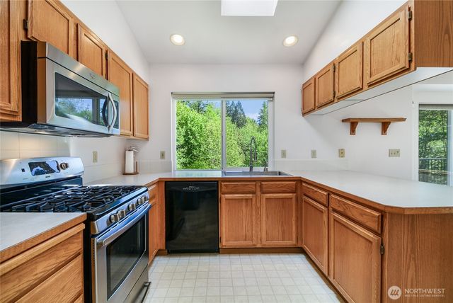18526 320th Avenue NE, Duvall, WA 98019
