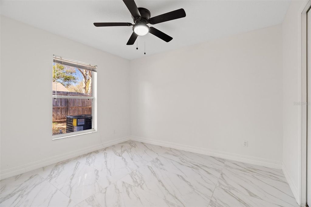 Image 15 of property listing at 10611 REAGANS RUN DRIVE, Clermont, FL 34711