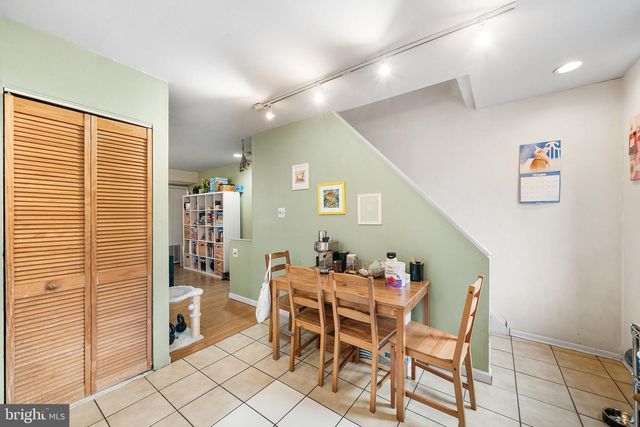 1023 S 6TH ST, Philadelphia, PA 19147