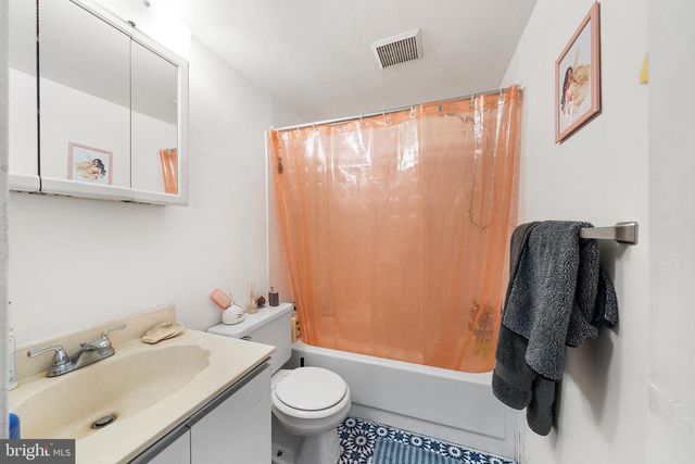 1023 S 6TH ST, Philadelphia, PA 19147