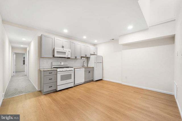 1023 S 6TH ST, Philadelphia, PA 19147