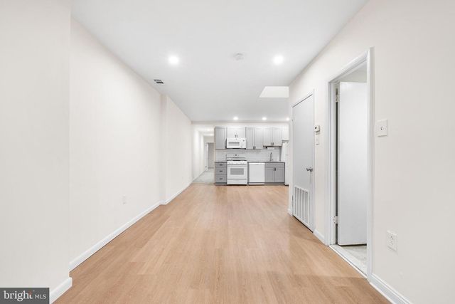 1023 S 6TH ST, Philadelphia, PA 19147