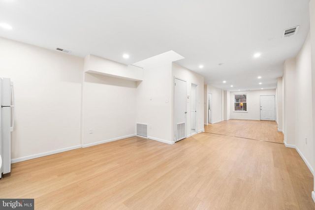 1023 S 6TH ST, Philadelphia, PA 19147