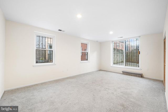 1023 S 6TH ST, Philadelphia, PA 19147