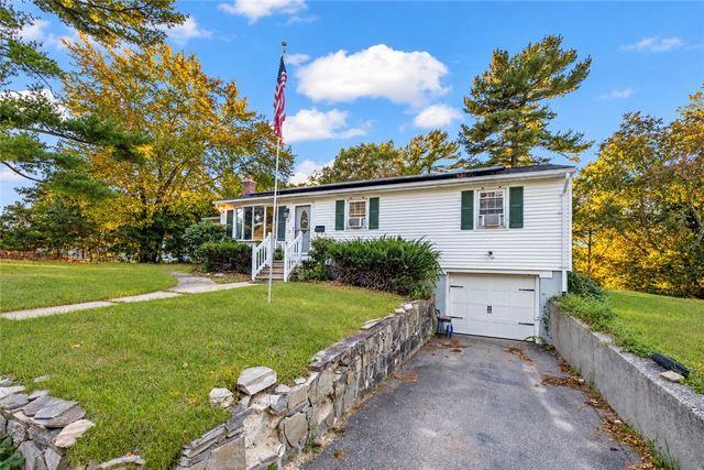 28 Rosemary Street, Coventry, RI 02816