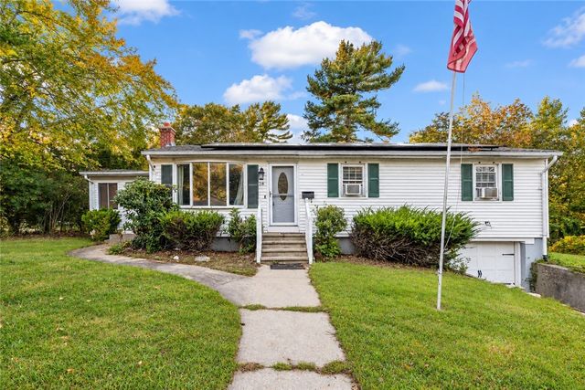 28 Rosemary Street, Coventry, RI 02816