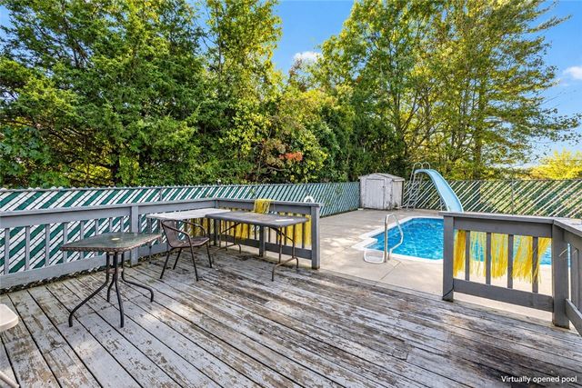 28 Rosemary Street, Coventry, RI 02816