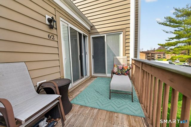 62 Monticello Drive 62, Branford, CT 06405