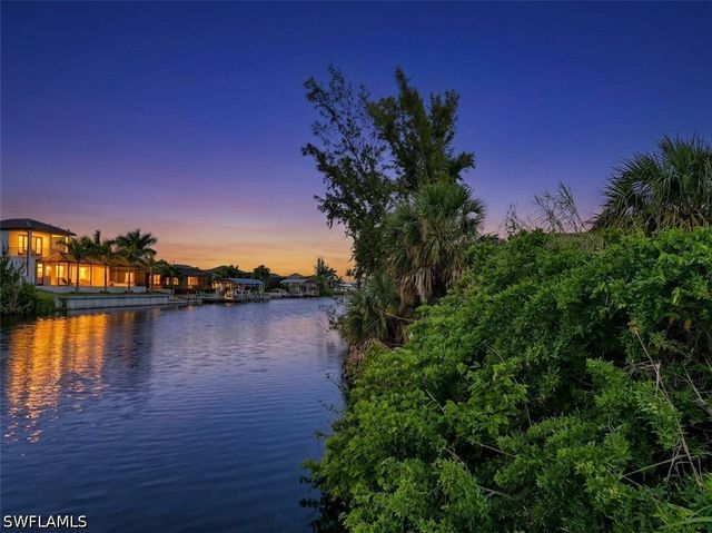 1626 NW 37th PL, Cape Coral, FL 33993