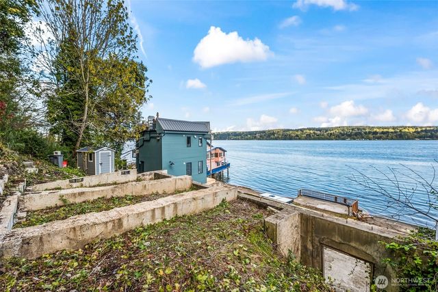 9169 SE Fragaria Road, Olalla, WA 98359