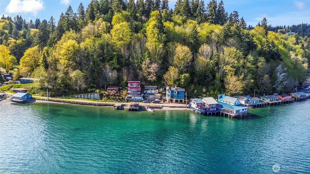 9169 SE Fragaria Road, Olalla, WA 98359