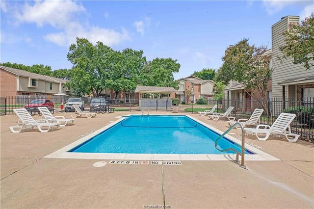 1904 Dartmouth Building I, Unit 1 Street I1, College Station, TX 77840