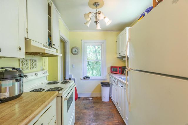 1019 Kinzer, Poplar Bluff, MO 63901