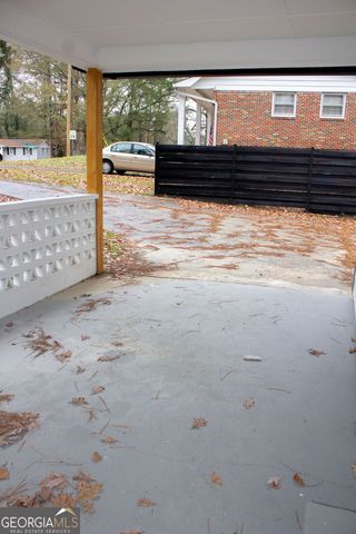 2749 Old Farm Road, South Fulton, GA 30349