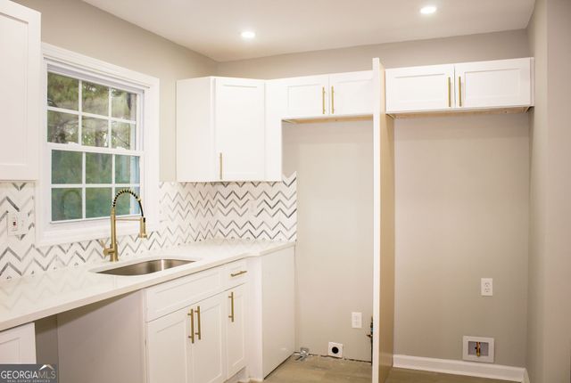 2749 Old Farm Road, South Fulton, GA 30349