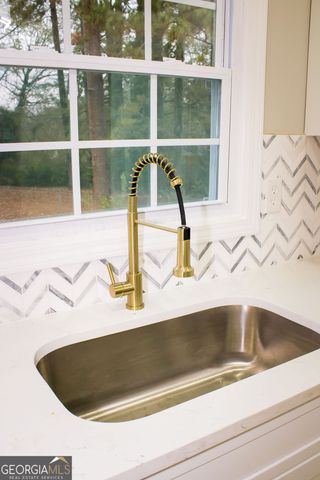 2749 Old Farm Road, South Fulton, GA 30349