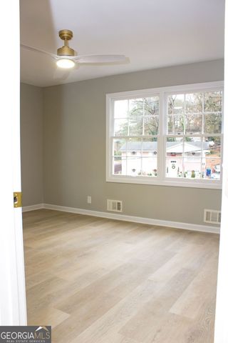 2749 Old Farm Road, South Fulton, GA 30349