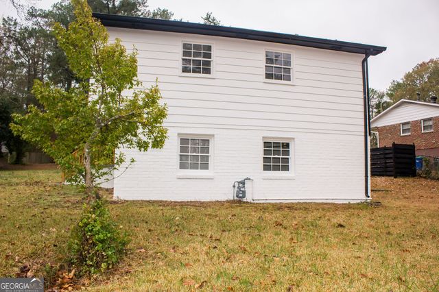 2749 Old Farm Road, South Fulton, GA 30349