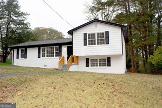 2749 Old Farm Road, South Fulton, GA 30349