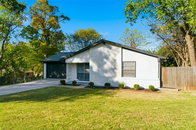 6832 Carioca Circle, Dallas, TX 75241