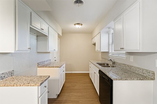 6832 Carioca Circle, Dallas, TX 75241