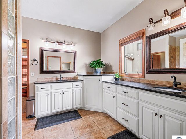 14906 S 24th Street, Bellevue, NE 68123