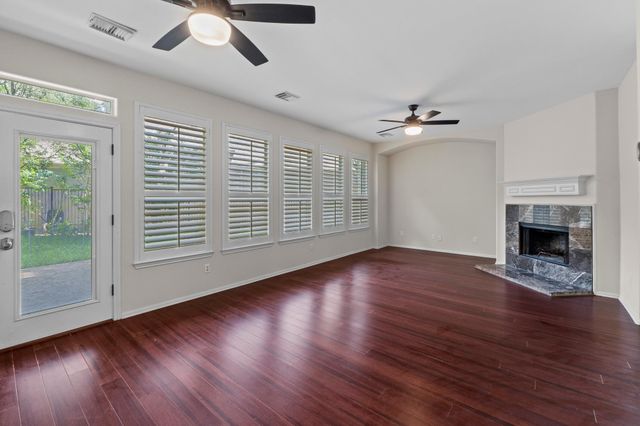 2 Muirfield Greens LN, Lakeway, TX 78738