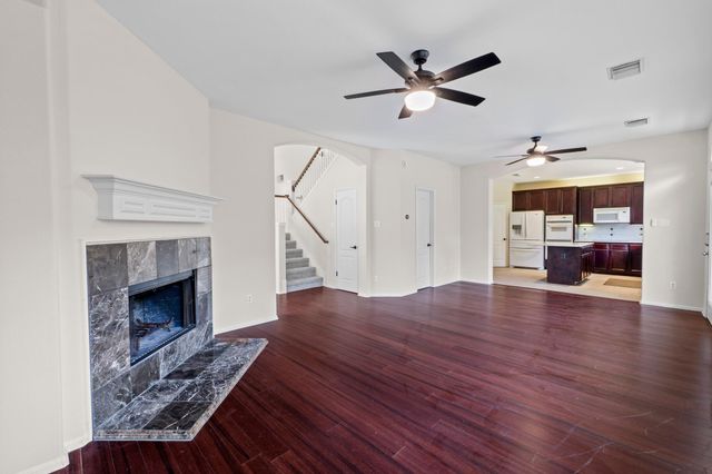2 Muirfield Greens LN, Lakeway, TX 78738