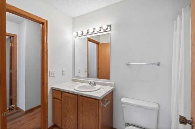 2074 Parkway Avenue, Shakopee, MN 55379