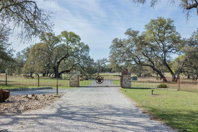 8901 County Road 108, Burnet, TX 78611