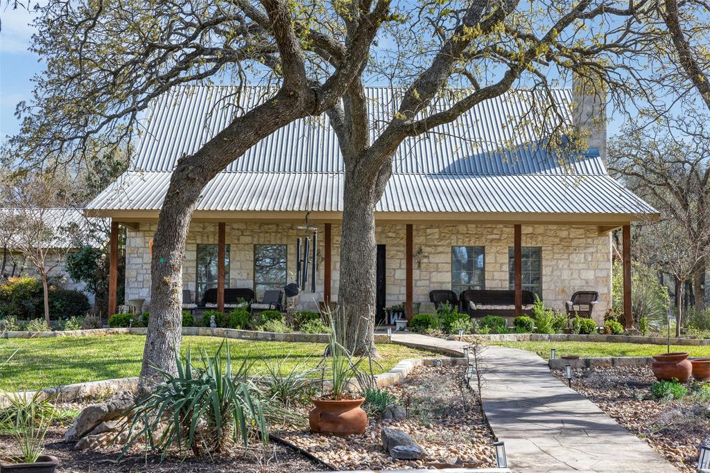 8901 County Road 108, Burnet, TX 78611