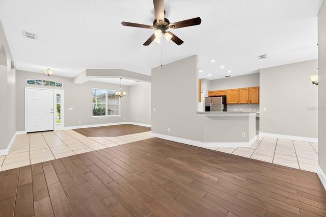 561 CAREY WAY, Orlando, FL 32825