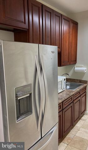61 CUNNINGHAM AVE, Hamilton, NJ 08610