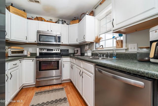 120 Quarter Horse Run, Havelock, NC 28532