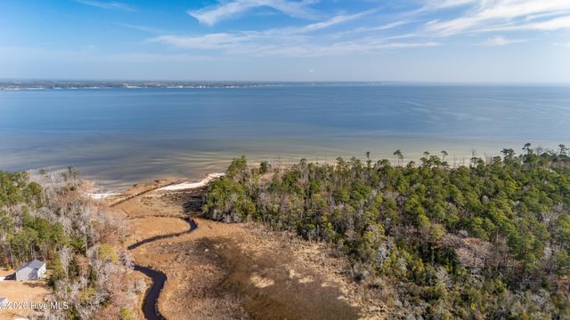 120 Quarter Horse Run, Havelock, NC 28532