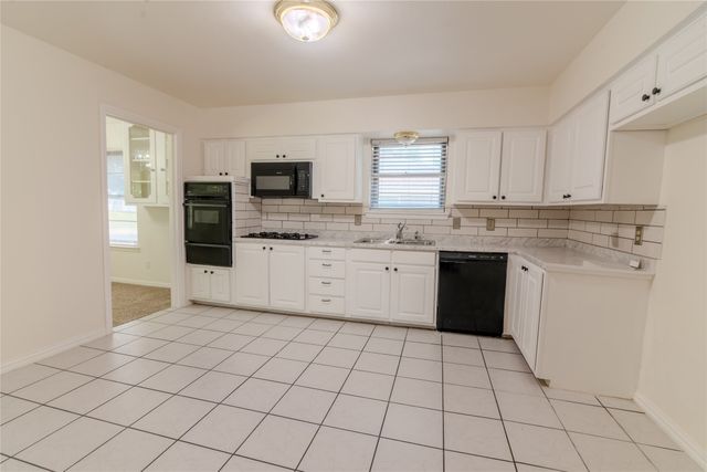 8017 Woodhue Road, Dallas, TX 75228