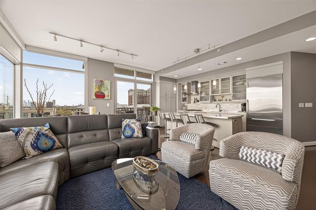 2207 Bancroft Street 908, Houston, TX 77027