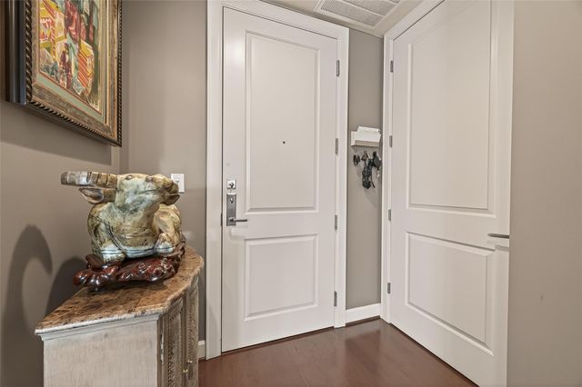 2207 Bancroft Street 908, Houston, TX 77027